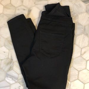 Old Navy Black Maternity Rockstar Jeans, 8 Short